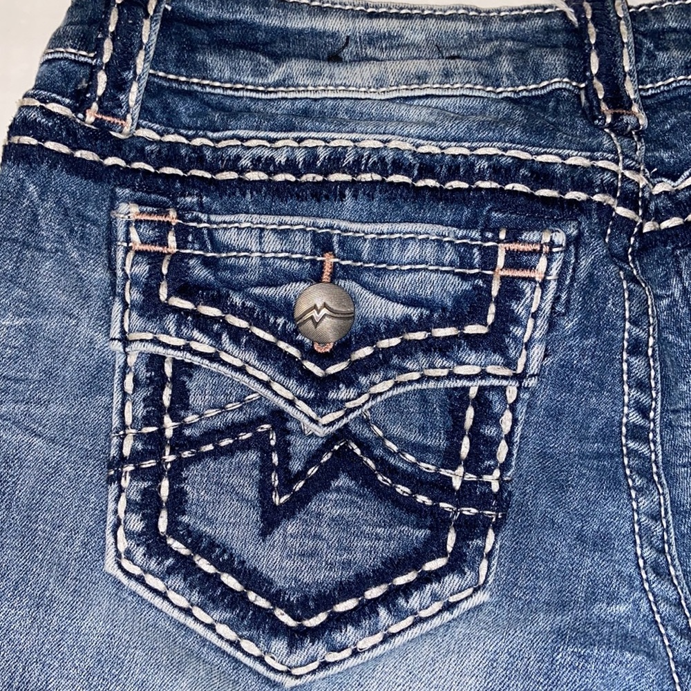 Miss Me Easy Shorts Size 26 Distressed Denim Blue Jean Shorts - Picture 10 of 12